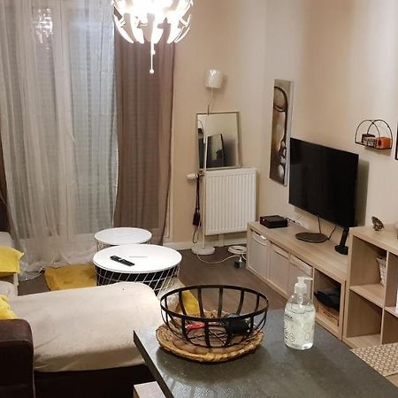 Apparemment Cosy Avec Parking Exterieur Gratuit Apartment อุลเน-ซู-บัว ภายนอก รูปภาพ